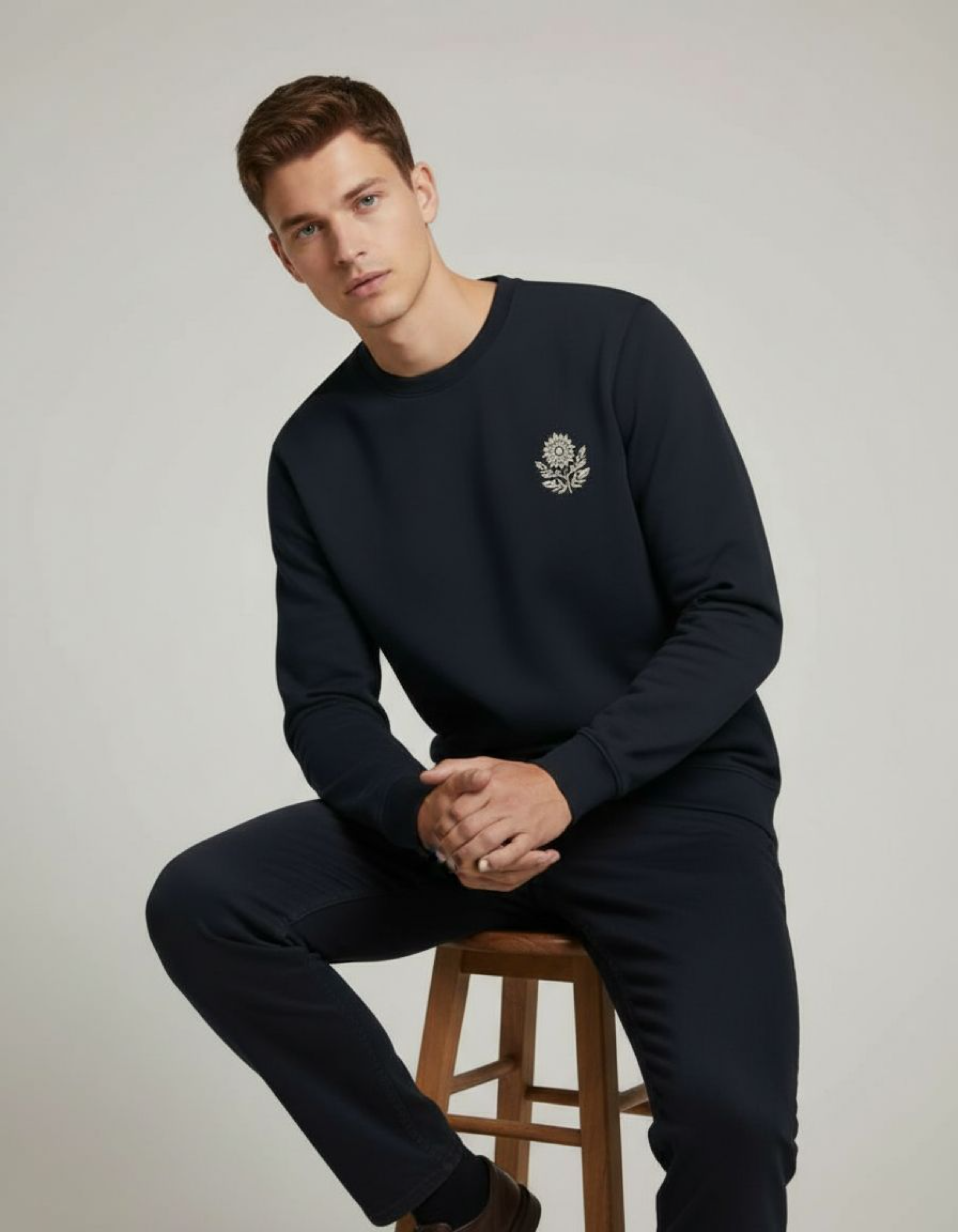 Navy Blue Floral Embroidery Sweatshirt